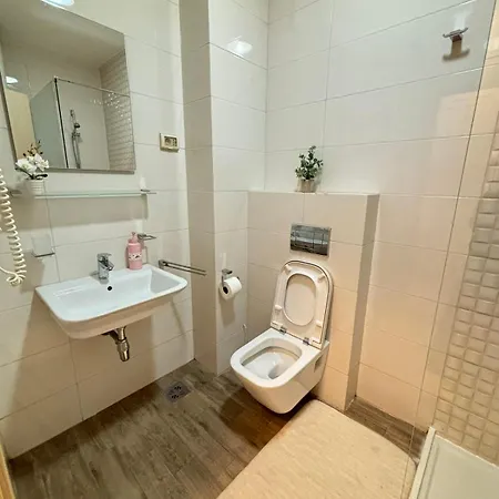 Apartment Enjoy City Kvart Podgorica Exterior photo